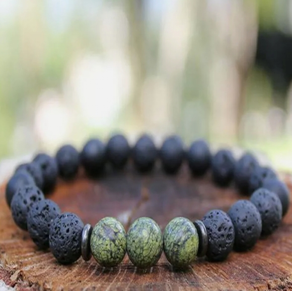 8mm lava Stone Green Jade Mala Yoga Bracelet Chakra Sutra Handmade B415-B - Picture 2 of 2